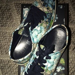 MENS LIMITED EDITION GUCCI BLOOMS SHOES 💯 AUTH.